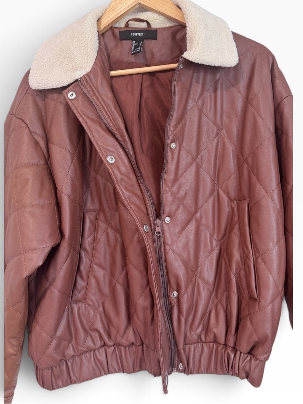 Forever 21 Brown Quilted Faux Leather Bomber Jacket with Sherpa Collar Size Larg - Picture 3 of 9